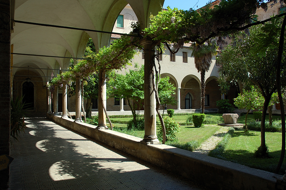 Chiostro Seminario Vescovile - About Treviso B&B Le Tre Corti